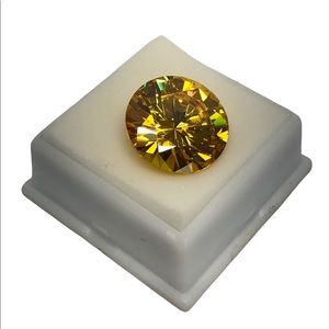 Beautiful  Gemstone,  CU Golden Beryl Apx 9.00 Ct 16x12mm.
